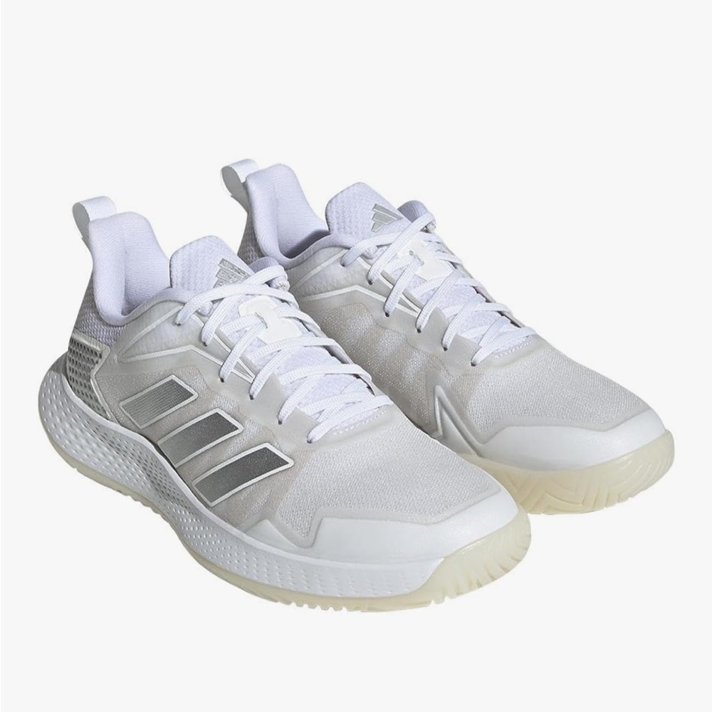 Adidas Women’s Defiant Speed sz 7.5 brand new